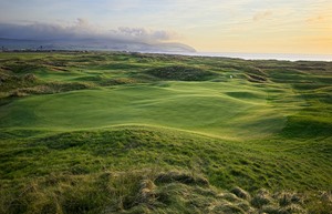 MachDunes Hole18 Green 9Background