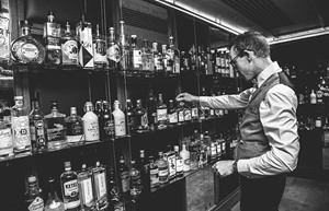 galgorm resort gin bar