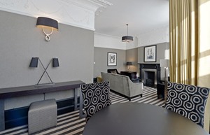 chester rothesay suite living room