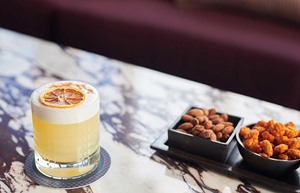 whiskey sour in the carriage house 2 1920x1200