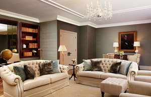 signature suite sitting room 2 1 1920x1200 1 