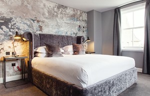 mal edinburgh bedroom 3
