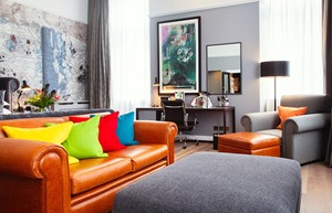 mal edinburgh bedroom couch