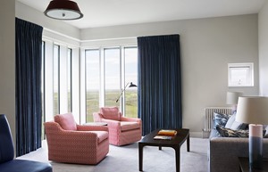 Hogan Suite Living