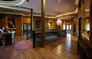 mal dundee reception