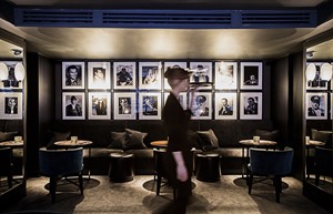 Bar 2