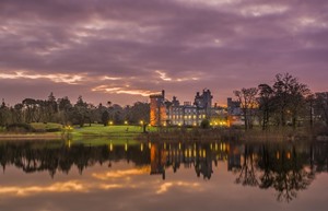 Exterior Castle Moody Pink shades 4 