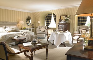 Deluxe Bedroom 2
