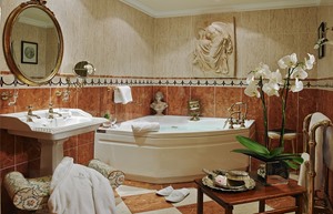 Master Suite Bathroom
