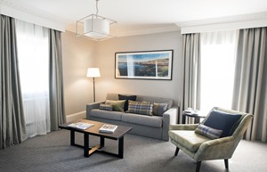 New 324 Deluxe Living Area