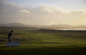 Resized Old Tom Morris overlooking the 18th green