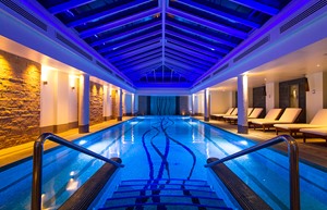 Spa pool blue high 