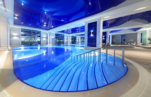 Resized 08 Indoor Pool